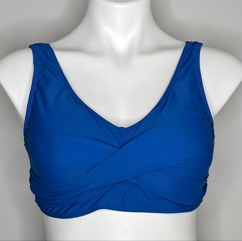 ✨3/$15 Unbranded blue bikini top XL